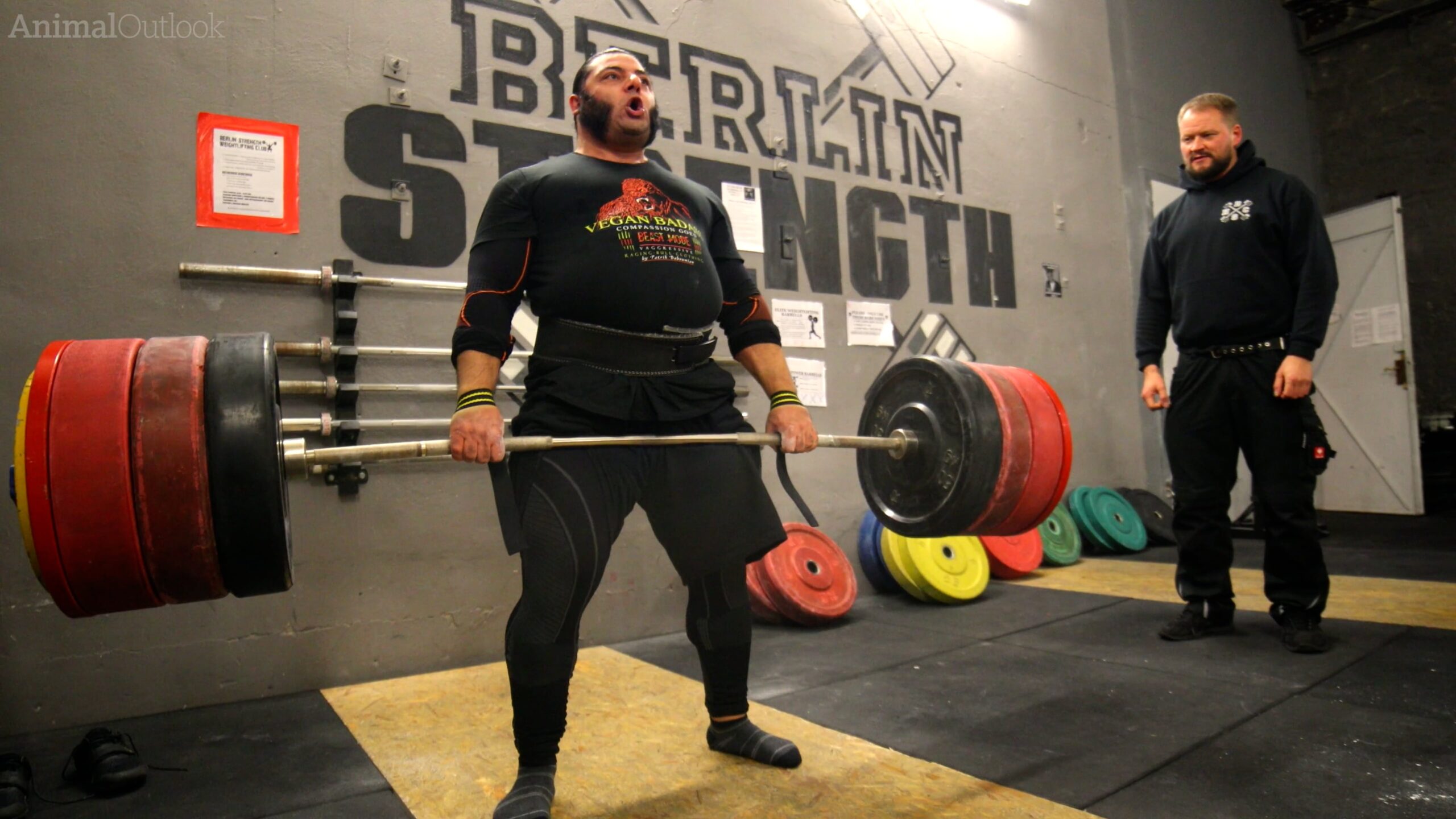 One of World's Strongest Men! Online