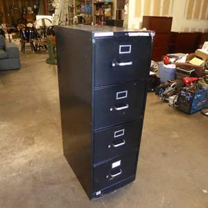 4 Drawer Metal Filing Cabinet - Has Key